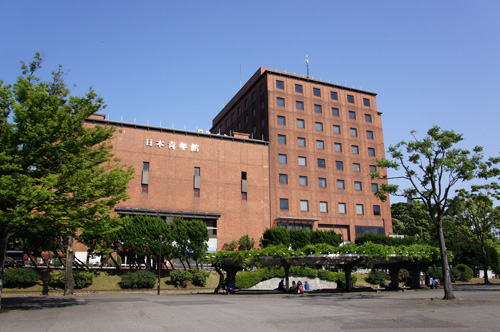 日本青年館